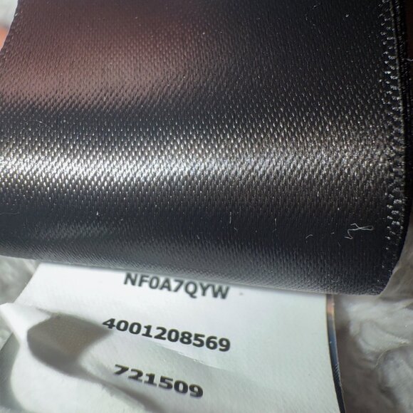 The North Face Girls Fleece Puffer Jacket Hooded White Gray - Picture 5 of 8